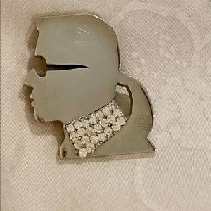 Karl Lagerfeld Pin 🖤